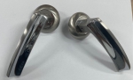 Ручки дверные раздельные MEGA 93 LG-05 SN/CP никель/хром, круглое основание